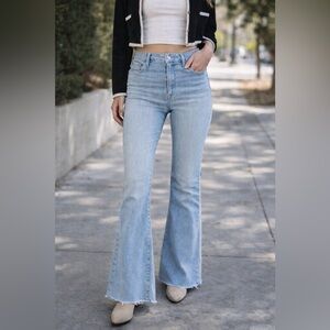 Elizabeth & James High Rise Flare Leg Jeans in Light Wash Size 14